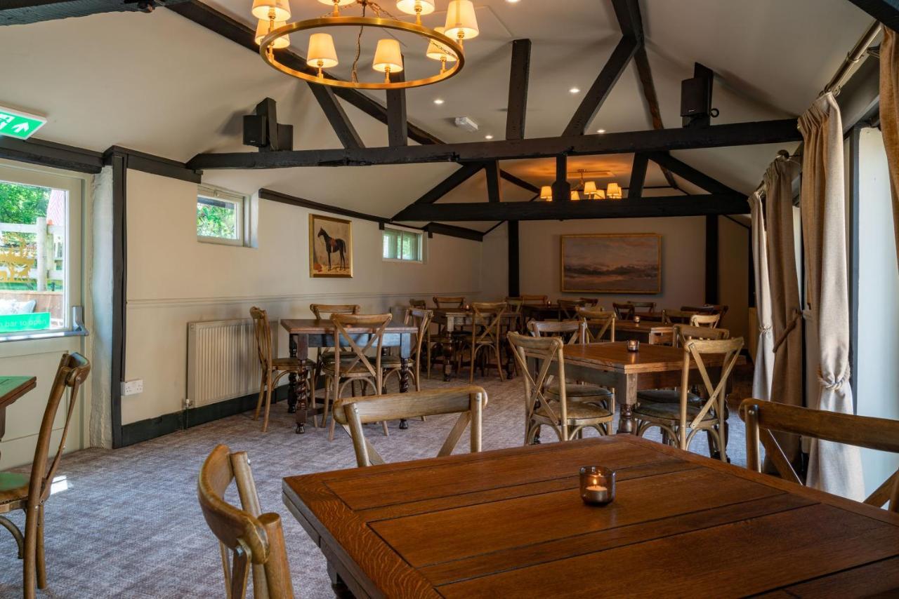 High Corner Inn Godshill  Exteriér fotografie