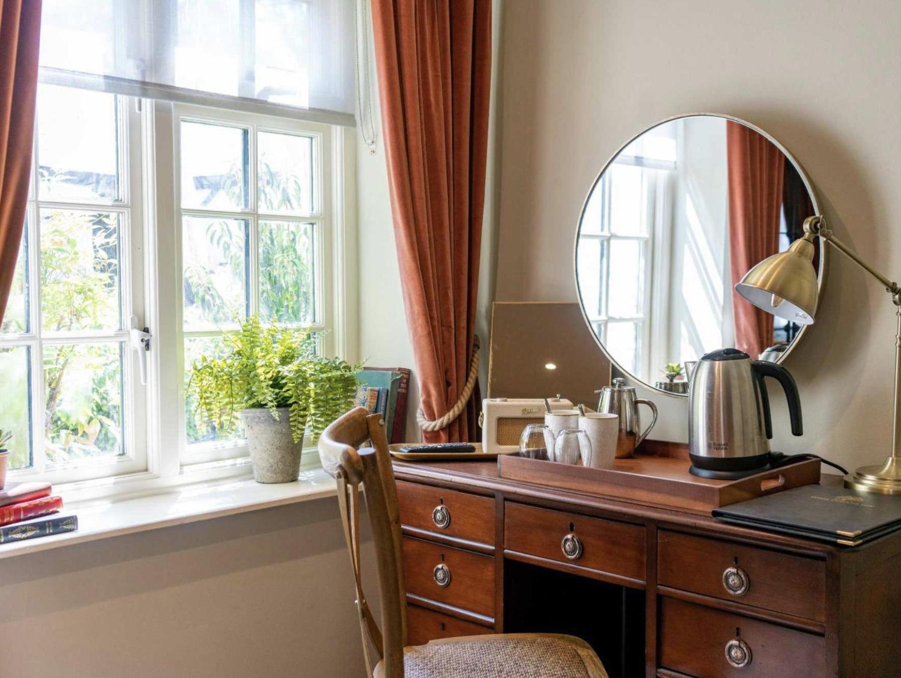 High Corner Inn Godshill  Exteriér fotografie